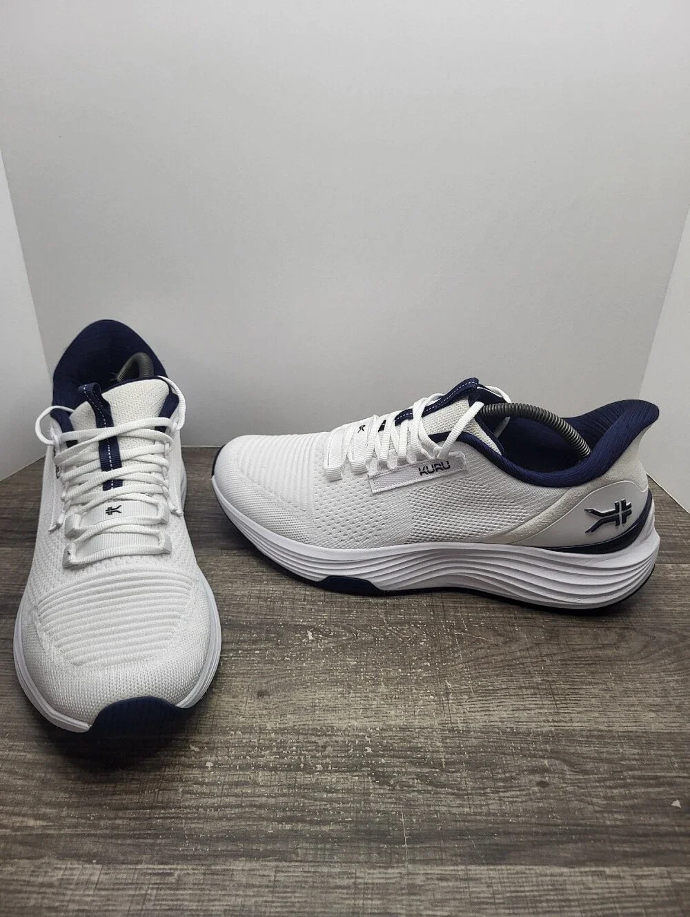 Kuru Atom 2 Mens Size 11 White Blue Athletic Running Walking Shoes Sneakers
